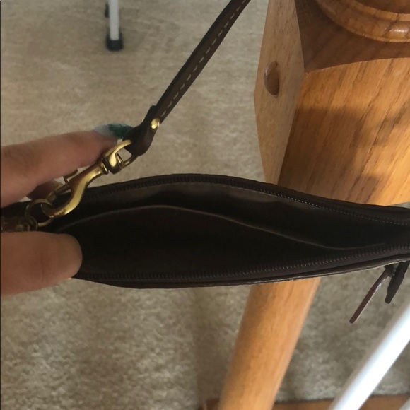 Coach wristlet - Picture 4 of 4